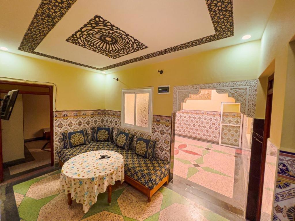 Dar Haut De Gamme Et A Un Prix Imaginaire Hostcom For Families Only Oujda Ngoại thất bức ảnh